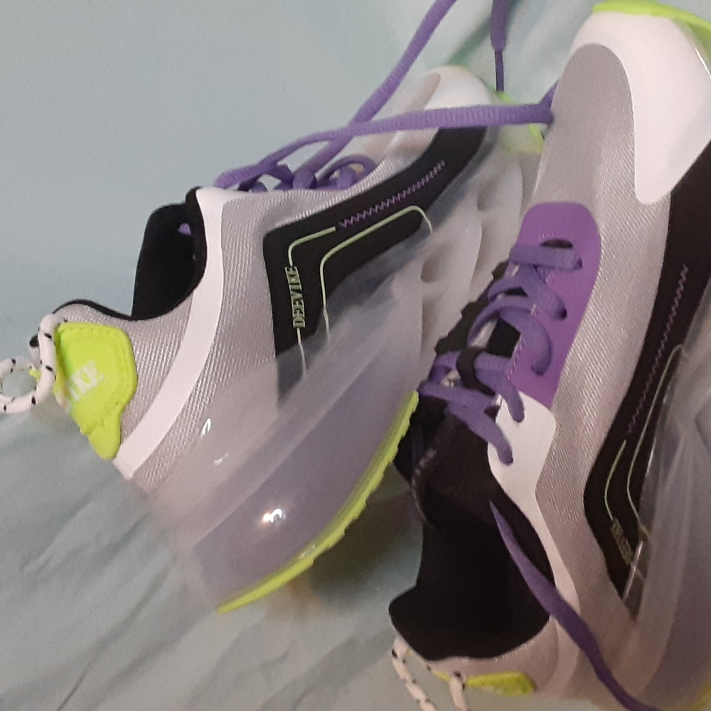 Running shoes